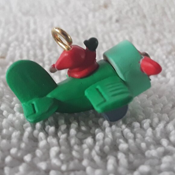 Hallmark Miniature Ornament- Air Santa, 1990, no box - Picture 3 of 3